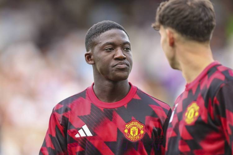 运气不佳?梅努本赛季杯赛2次首发,曼联全部被淘汰出局 运气不佳?梅努本赛季杯赛2次首发,曼联全部被淘汰出局