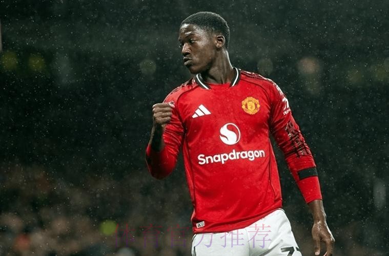 运气不佳?梅努本赛季杯赛2次首发,曼联全部被淘汰出局 运气不佳?梅努本赛季杯赛2次首发,曼联全部被淘汰出局